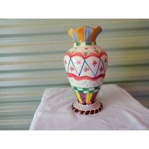 Bella Casa by Ganz hand-painted ceramic vase. 9 in tall.